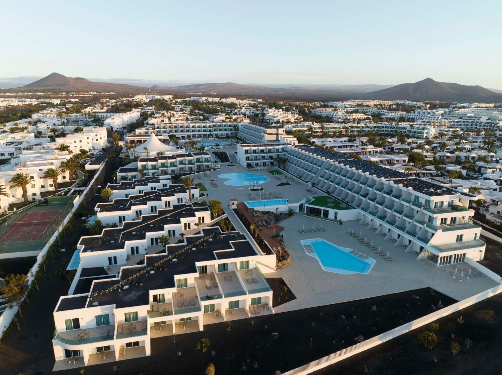 Radisson Blu Resort, Lanzarote Adults Only Costa Teguise Esterno foto
