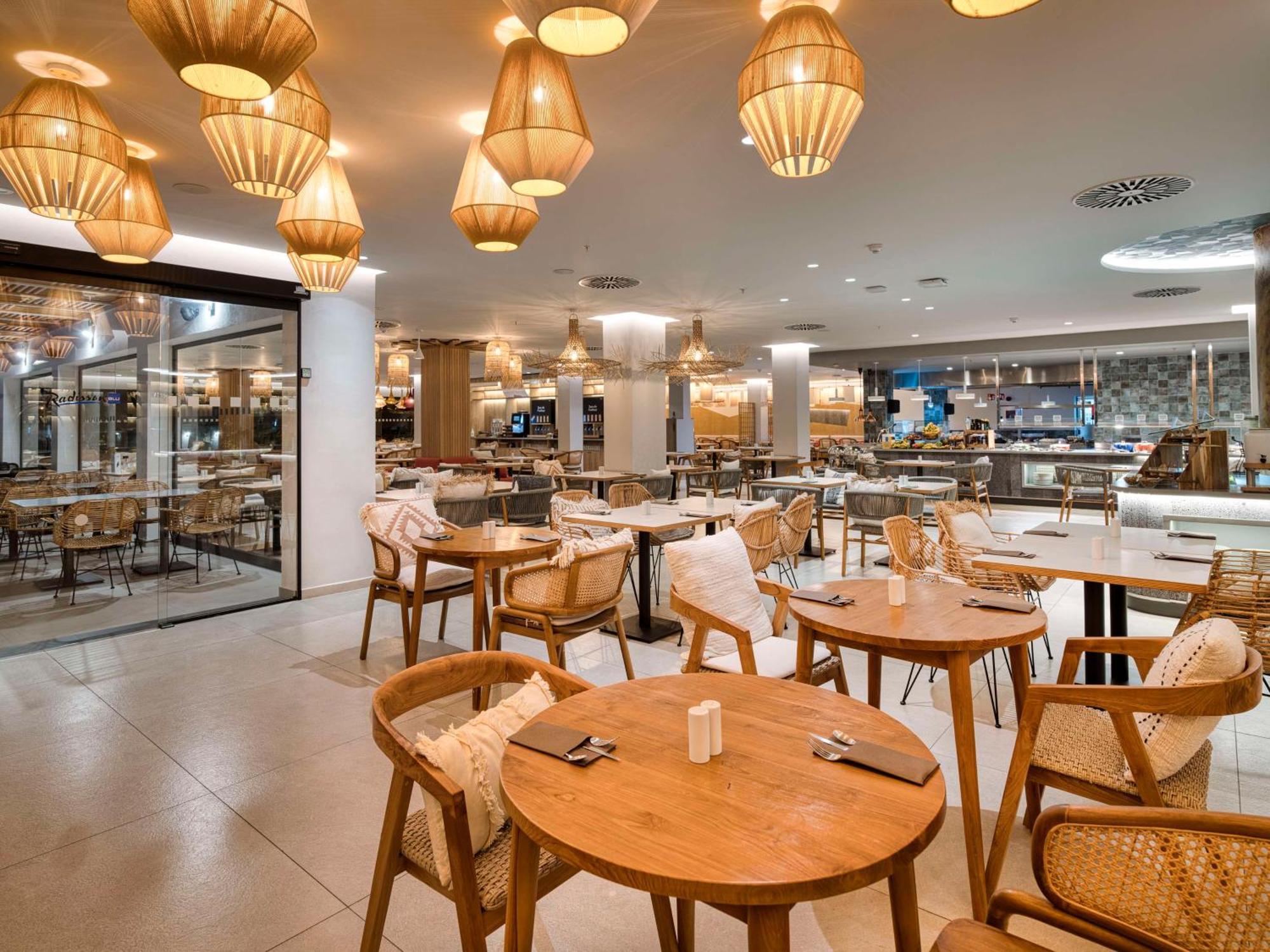 Radisson Blu Resort, Lanzarote Adults Only Costa Teguise Esterno foto