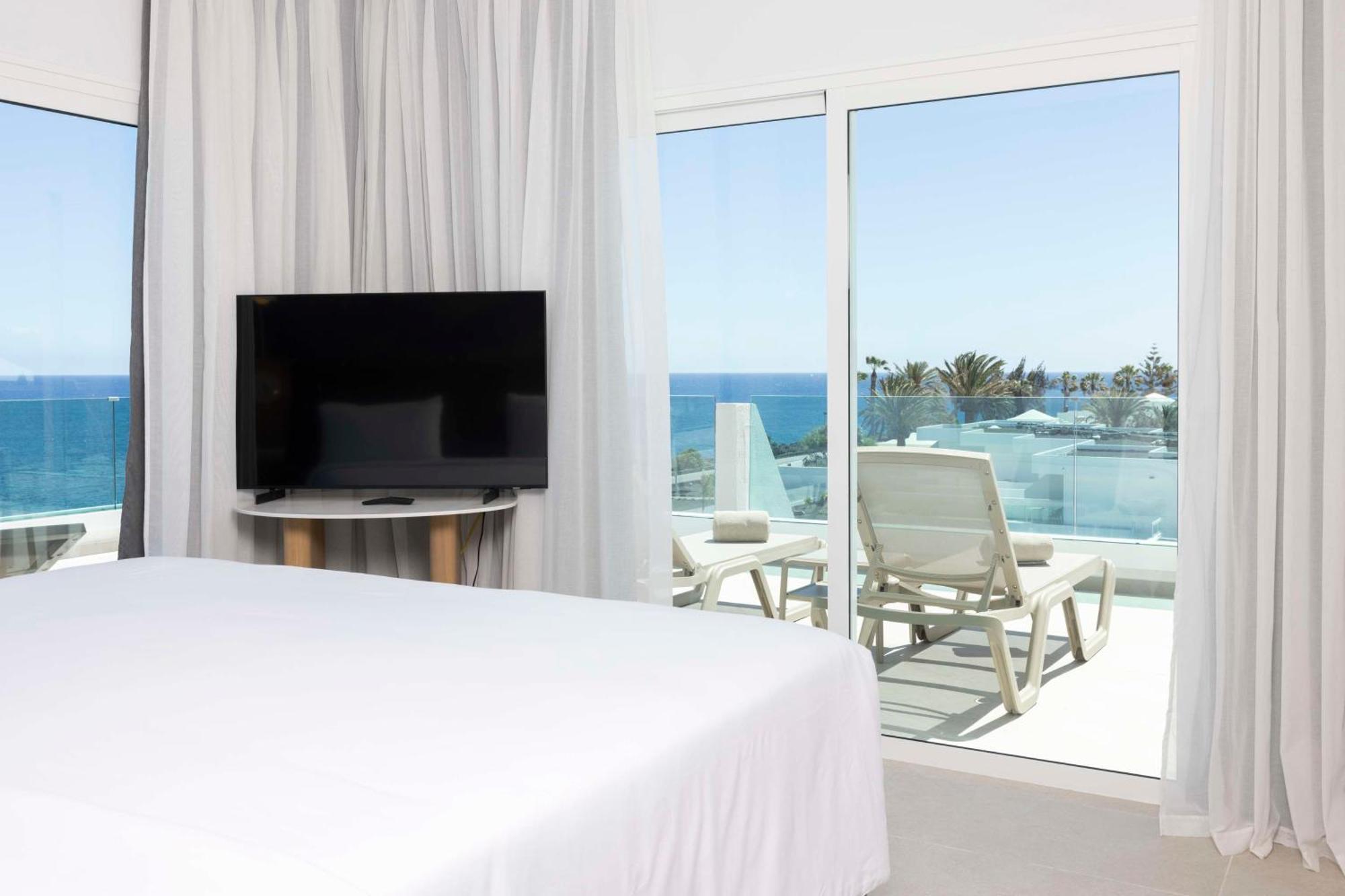 Radisson Blu Resort, Lanzarote Adults Only Costa Teguise Esterno foto