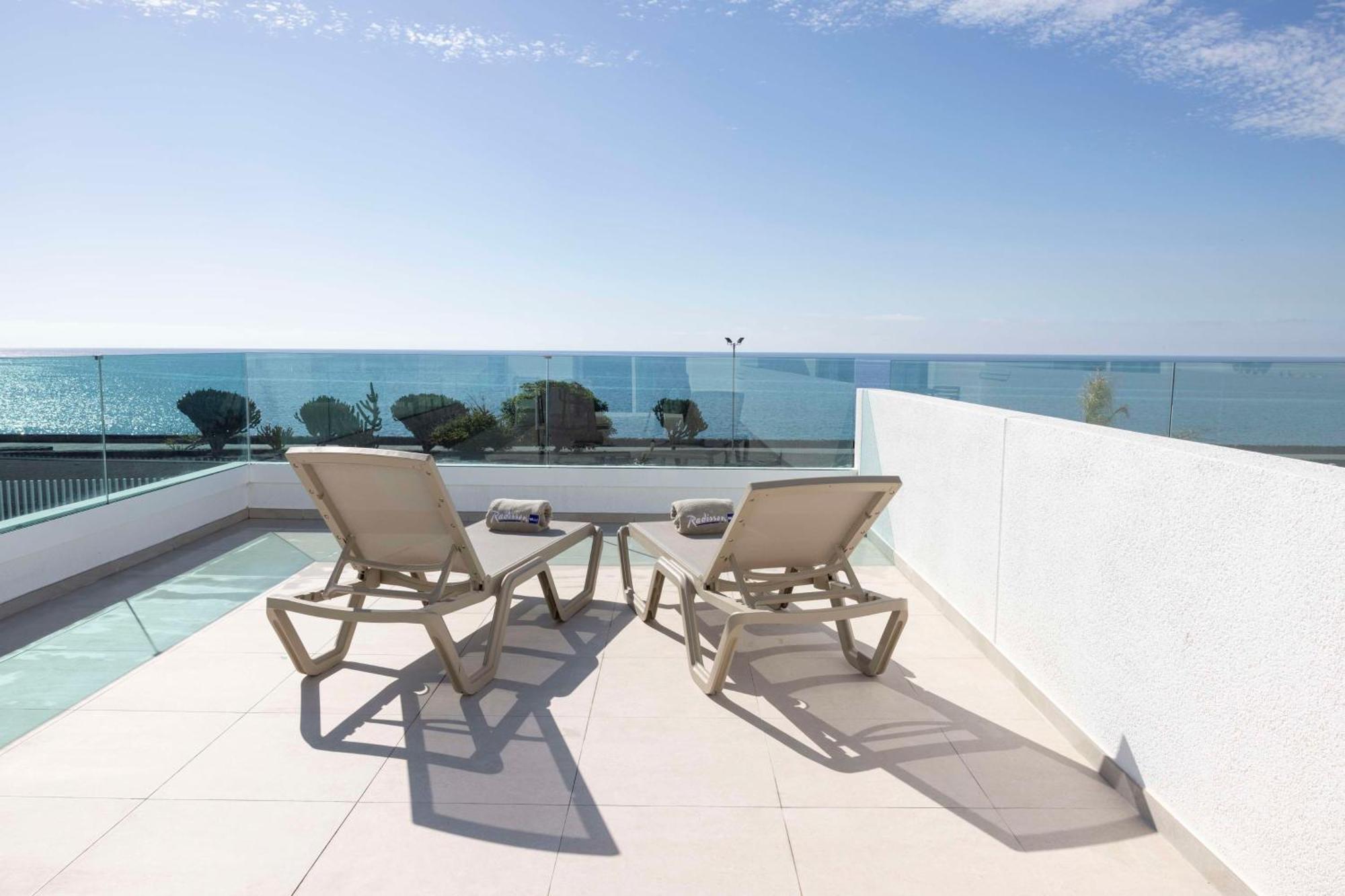 Radisson Blu Resort, Lanzarote Adults Only Costa Teguise Esterno foto